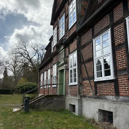 Altes Gutshaus Schwiessel *